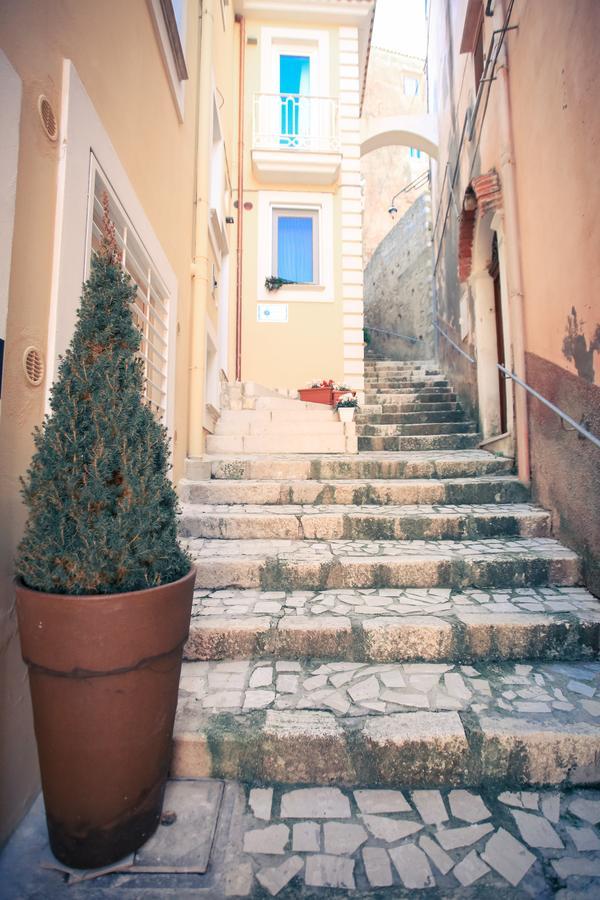 Il Viaggiatore Gaeta Medievale B&B Exterior photo